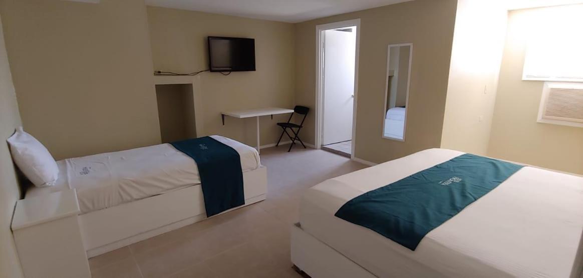 Hotel Frontera Baja Мехикали Екстериор снимка